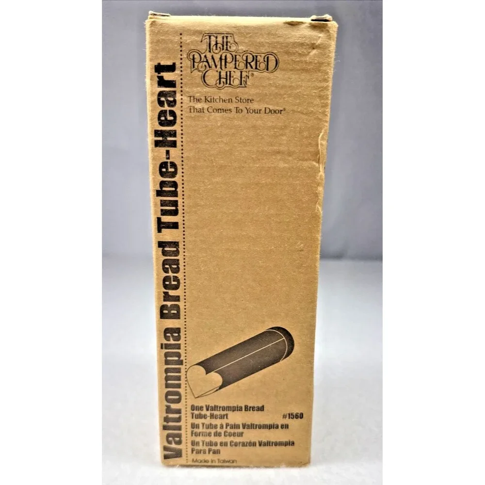 Pampered Chef #1560 Valtrompia Heart Bread Tube Mold Box Recipe Book Vintage